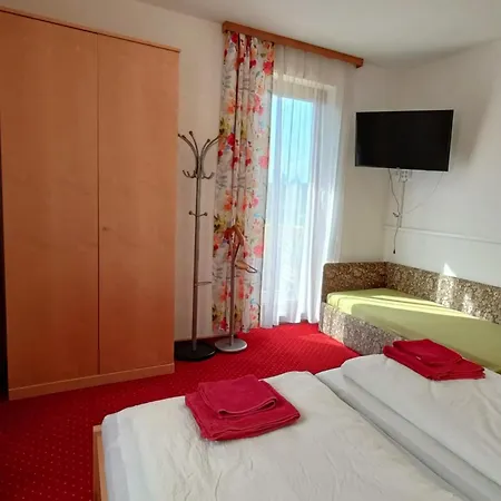 Sunny Holiday On Lake Klopeiner With Balcony And Private Beach Apartment *